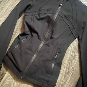 Lululemon define jacket size 0
